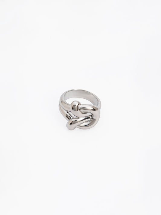Interlaced Ring